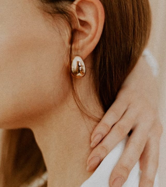 Crystal Filigree Earrings with Pearls - Image 4